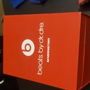 Empty Dre beats box
